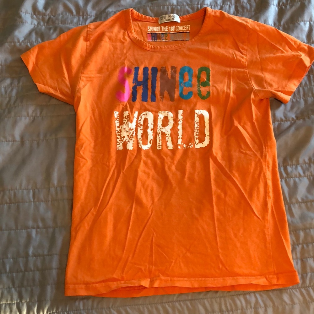 Shinee world Minho shirt